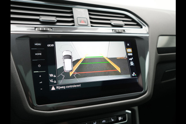 Volkswagen Tiguan Allspace 1.5 TSI Highline DSG R-Line 7 Persoons 150pk | Panodak | Adaptive Cruise | Camera | Alcantara Sportstoelen Massage & Verwarmd | Keyless | BLIS | Navigatie | Virtual | DAB | 20"L.M |