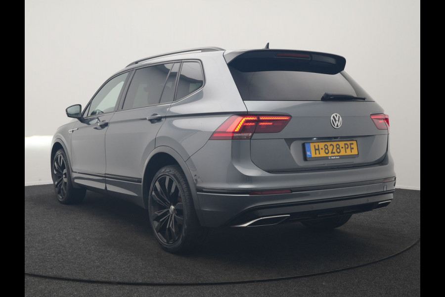 Volkswagen Tiguan Allspace 1.5 TSI Highline DSG R-Line 7 Persoons 150pk | Panodak | Adaptive Cruise | Camera | Alcantara Sportstoelen Massage & Verwarmd | Keyless | BLIS | Navigatie | Virtual | DAB | 20"L.M |