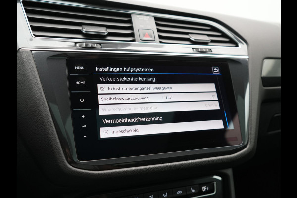 Volkswagen Tiguan Allspace 1.5 TSI Highline DSG R-Line 7 Persoons 150pk | Panodak | Adaptive Cruise | Camera | Alcantara Sportstoelen Massage & Verwarmd | Keyless | BLIS | Navigatie | Virtual | DAB | 20"L.M |