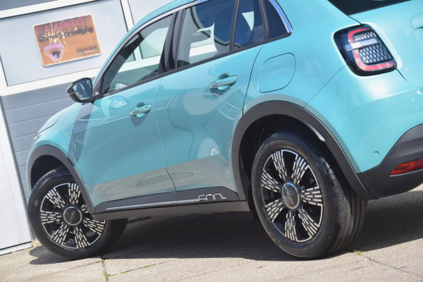 Fiat 600 1.2 Hybrid Urban FULL OPTIONS!!