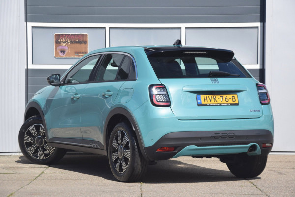 Fiat 600 1.2 Hybrid Urban FULL OPTIONS!!