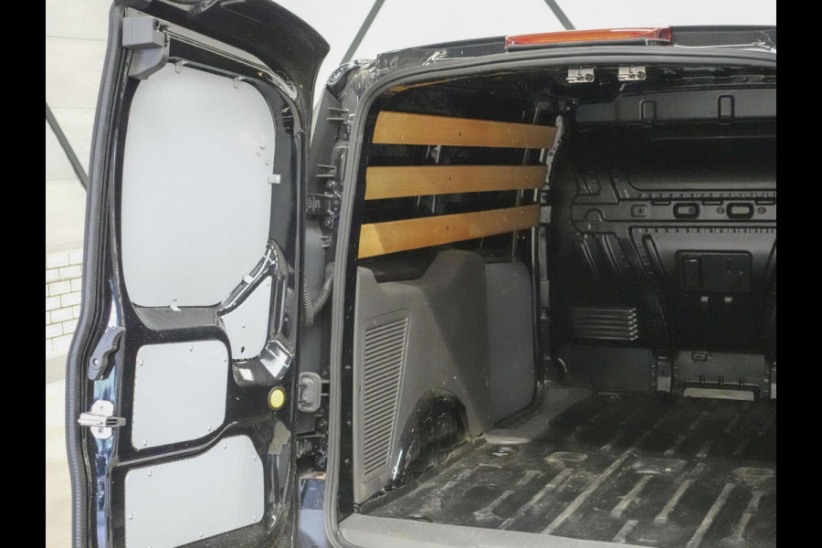 Ford Transit Connect 1.5 EcoBlue Automaat L2 Trend Navigatie Airco Camera Parkeersensoren Cruise Control Trekhaak Betimmering Lichtmetalen Velgen