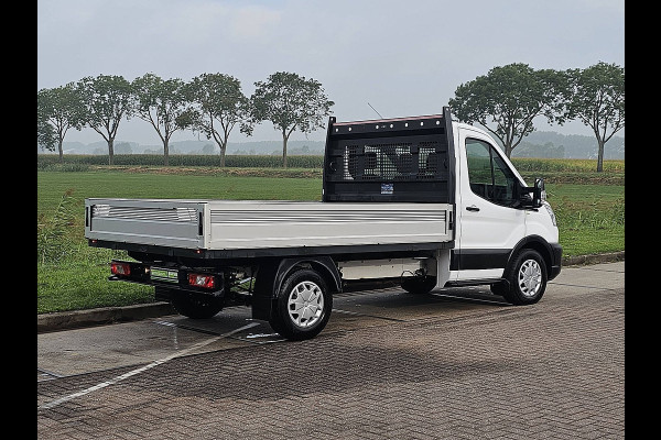 Ford Transit 330 2.0 L2H1 Open Laadbak Cruise control, Airco, Enkele cabine, 130Pk, 1e Eigenaar, Onderhouds-Historie, 3-Zits