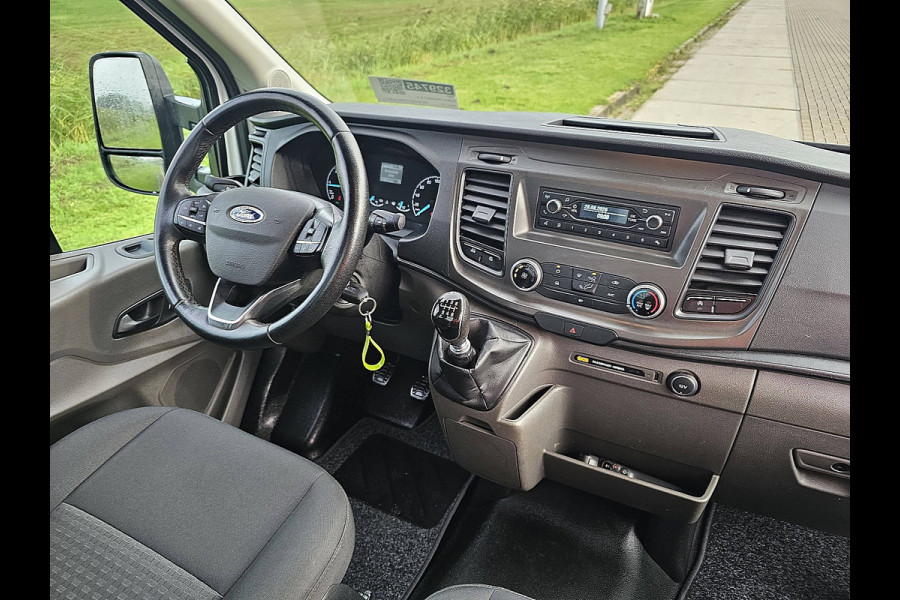 Ford Transit 330 2.0 L2H1 Open Laadbak Cruise control, Airco, Enkele cabine, 130Pk, 1e Eigenaar, Onderhouds-Historie, 3-Zits