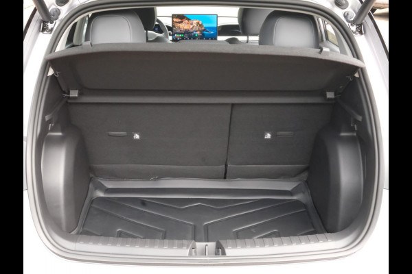 GEELY E2 Ultra 47 kWh 115 PK | Pre-order nu ! | 345 Km actieradius | Verwarmbare Voorstoelen & Stuurwiel | 540° Panoramische Camera | Elektrisch bedienbare achterklep | Draadloze Oplader Voor Smartphone