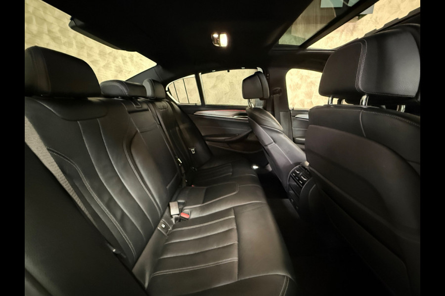 BMW 5 Serie 530e iPerformance High Executive | Stoelverwarming/Verkoeling | H&K | HUD | Pano | Camera