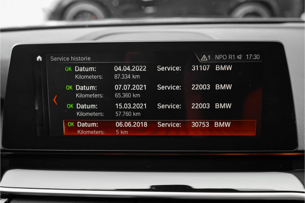 BMW 5 Serie Touring 530i High Executive Luxury Pano Camera HiFi Leder ACC