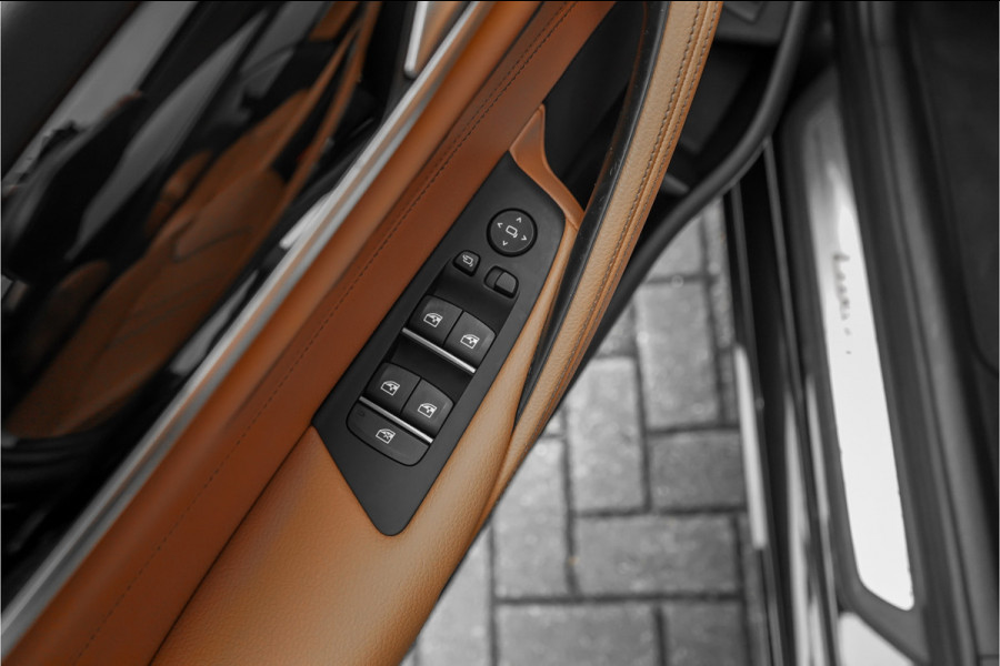 BMW 5 Serie Touring 530i High Executive Luxury Pano Camera HiFi Leder ACC