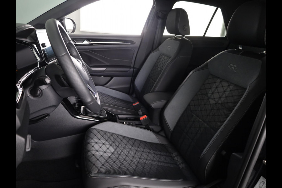 Volkswagen T-Roc 1.5 TSI R-Line 150 pk Automaat (DSG) | Navigatie via App | Panoramadak | Parkeersensoren (Park assist) | Achteruitrijcamera | Black Style pakket | Keyless pakket | R-Line |