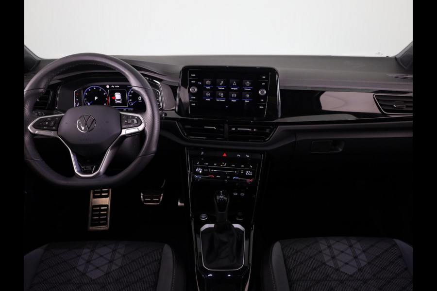 Volkswagen T-Roc 1.5 TSI R-Line 150 pk Automaat (DSG) | Navigatie via App | Panoramadak | Parkeersensoren (Park assist) | Achteruitrijcamera | Black Style pakket | Keyless pakket | R-Line |