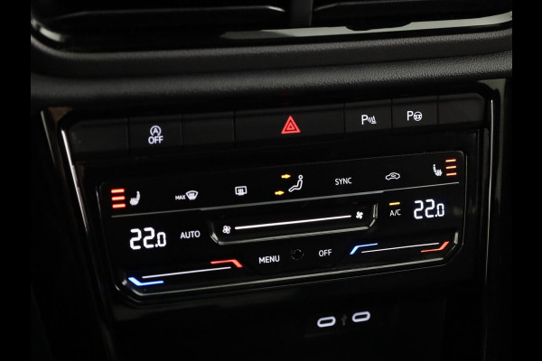 Volkswagen T-Roc 1.5 TSI R-Line 150 pk Automaat (DSG) | Navigatie via App | Panoramadak | Parkeersensoren (Park assist) | Achteruitrijcamera | Black Style pakket | Keyless pakket | R-Line |