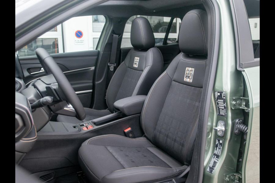 Jeep Avenger 1.2 e-Hybrid 85th Anniversary | Schuif/Kanteldak | Winter Pack | Handsfree Achterklep | Adapt. Cruise | Convenience Pack | Bicolore