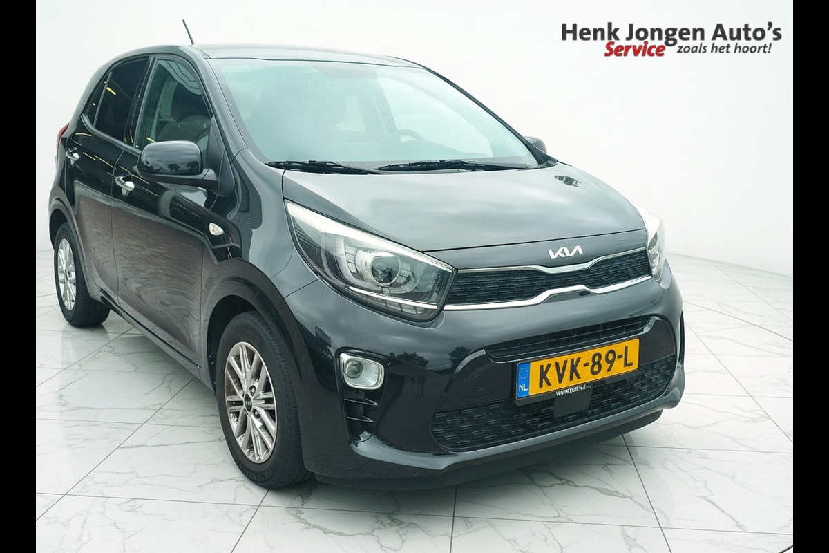 Kia Picanto 1.0 DPi DynamicLine uit 2024 Rijklaar + Fabrieksgarantie “Sinds 1970 | 5.000+ reviews | Score 9,5 | Service zoals ’t hoort” Henk Jongen Auto's in Helmond,  al 50 jaar service zoals 't hoort!