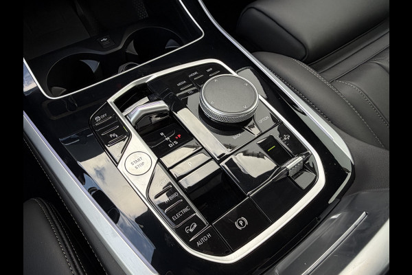 BMW X5 xDrive50e M-sport Launch Edition Soh 96% Leer Led Camera Carplay Orig.NL Voll.Onderhouden!
