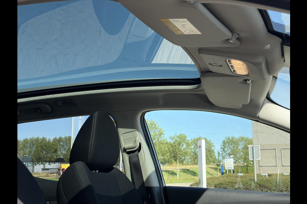 Nissan QASHQAI 1.3 DIG-T N-Motion 159pk | Trekhaak | 1.500kg trekgewicht | Panoramadak | Stoelverwarming