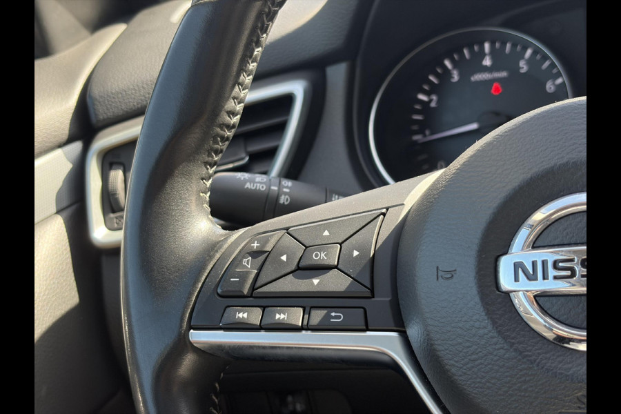 Nissan QASHQAI 1.3 DIG-T N-Motion 159pk | Trekhaak | 1.500kg trekgewicht | Panoramadak | Stoelverwarming