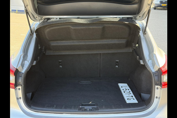 Nissan QASHQAI 1.3 DIG-T N-Motion 159pk | Trekhaak | 1.500kg trekgewicht | Panoramadak | Stoelverwarming