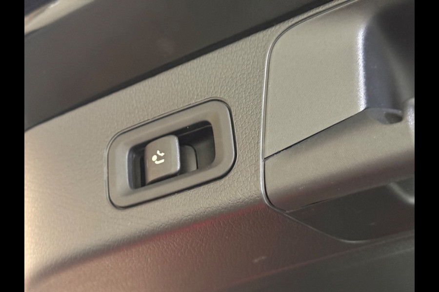 Mercedes-Benz Glb 250 Premium Plus Amg | Pano | Trekhaak | Sfeerverlichting | Camera | Carplay | Stoelverwarming | Burmester | NAP