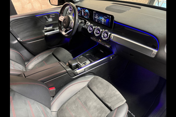 Mercedes-Benz Glb 250 Premium Plus Amg | Pano | Trekhaak | Sfeerverlichting | Camera | Carplay | Stoelverwarming | Burmester | NAP