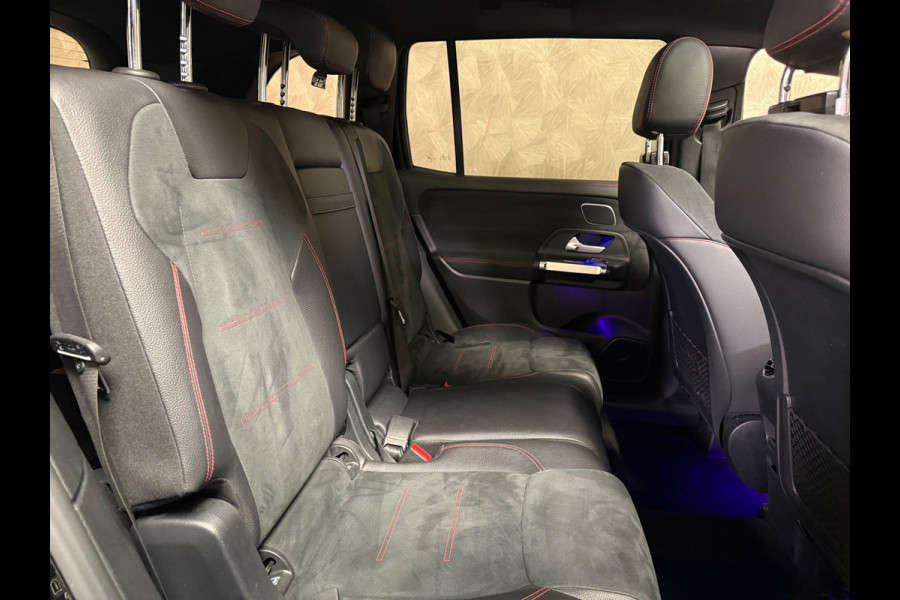 Mercedes-Benz Glb 250 Premium Plus Amg | Pano | Trekhaak | Sfeerverlichting | Camera | Carplay | Stoelverwarming | Burmester | NAP