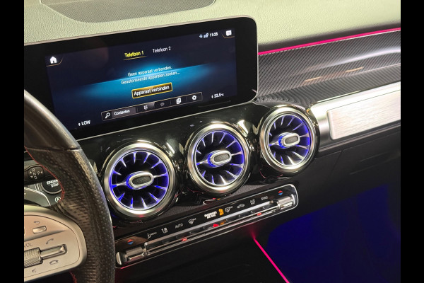 Mercedes-Benz Glb 250 Premium Plus Amg | Pano | Trekhaak | Sfeerverlichting | Camera | Carplay | Stoelverwarming | Burmester | NAP