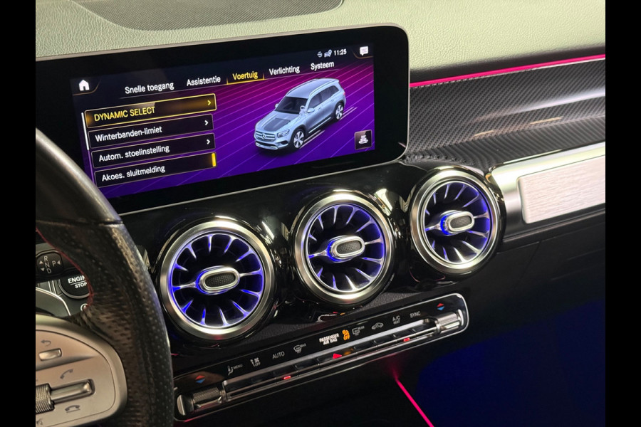 Mercedes-Benz Glb 250 Premium Plus Amg | Pano | Trekhaak | Sfeerverlichting | Camera | Carplay | Stoelverwarming | Burmester | NAP