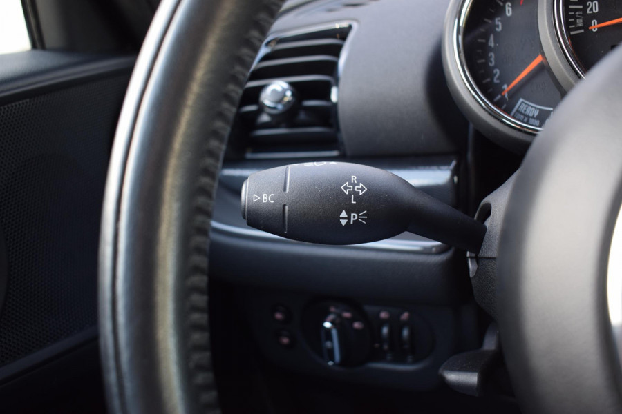 MINI Clubman 1.5 One Salt Business | Apple CarPlay | Stoelverw. | Cruise | Climate