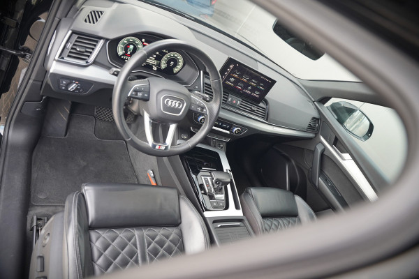 Audi Q5 Sportback 50 TFSI e S edition S-Line | Luchtvering | RS Seats | Stoelverwarming | Ambiance Verlichting | Camera | Cruise Control | Navigatie | Apple Carplay | Keyless | Trekhaak | Matrix LED | SOH 80%