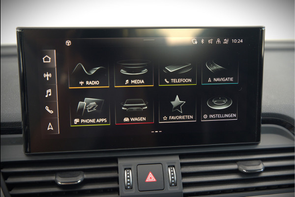 Audi Q5 Sportback 50 TFSI e S edition S-Line | Luchtvering | RS Seats | Stoelverwarming | Ambiance Verlichting | Camera | Cruise Control | Navigatie | Apple Carplay | Keyless | Trekhaak | Matrix LED | SOH 80%
