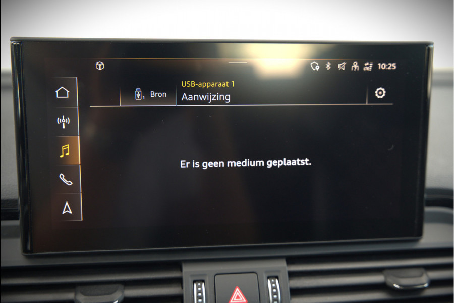 Audi Q5 Sportback 50 TFSI e S edition S-Line | Luchtvering | RS Seats | Stoelverwarming | Ambiance Verlichting | Camera | Cruise Control | Navigatie | Apple Carplay | Keyless | Trekhaak | Matrix LED | SOH 80%
