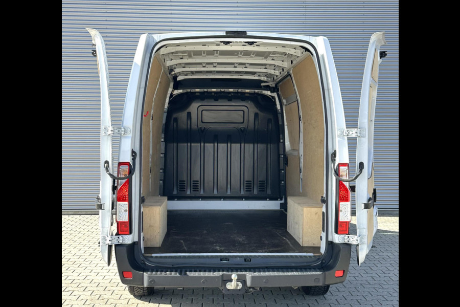 Renault Master T33 2.3 dCi 150 PK L2H2 Airco|Trekhaak|Navi|Cruise