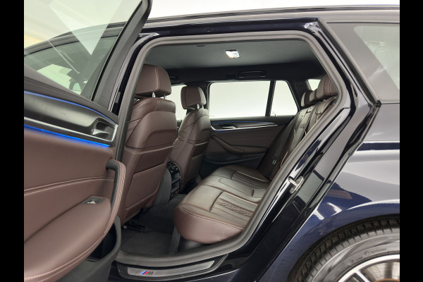 BMW 5 Serie Touring 530e M-Sportpack Business Edition Plus (Plug-in) {SoH-85%} (INCL-BTW) *LEATHER | LASER-LED | ADAPTIVE-CRUISE | BLINDSPOT | MEMORY-PACK | DIGI-COCKPIT | HIFI-SOUND | CAMERA | NAVI-FULLMAP | PRIVACY-GLASS | SHIFTPADDLES | AMBIENTLIGHT | HEAD-UP | 18"AL