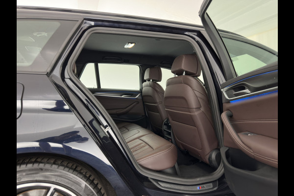 BMW 5 Serie Touring 530e M-Sportpack Business Edition Plus (Plug-in) {SoH-85%} (INCL-BTW) *LEATHER | LASER-LED | ADAPTIVE-CRUISE | BLINDSPOT | MEMORY-PACK | DIGI-COCKPIT | HIFI-SOUND | CAMERA | NAVI-FULLMAP | PRIVACY-GLASS | SHIFTPADDLES | AMBIENTLIGHT | HEAD-UP | 18"AL