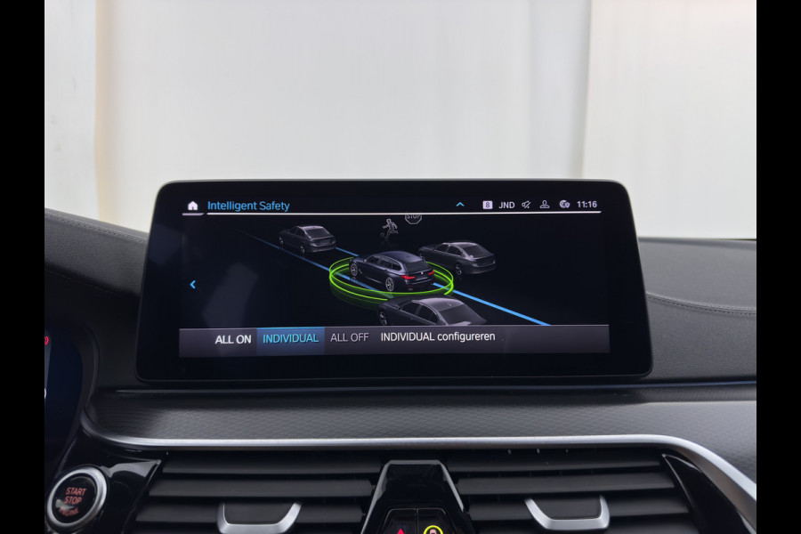 BMW 5 Serie Touring 530e M-Sportpack Business Edition Plus (Plug-in) {SoH-85%} (INCL-BTW) *LEATHER | LASER-LED | ADAPTIVE-CRUISE | BLINDSPOT | MEMORY-PACK | DIGI-COCKPIT | HIFI-SOUND | CAMERA | NAVI-FULLMAP | PRIVACY-GLASS | SHIFTPADDLES | AMBIENTLIGHT | HEAD-UP | 18"AL