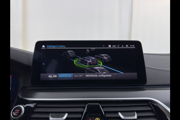 BMW 5 Serie Touring 530e M-Sportpack Business Edition Plus (Plug-in) {SoH-85%} (INCL-BTW) *LEATHER | LASER-LED | ADAPTIVE-CRUISE | BLINDSPOT | MEMORY-PACK | DIGI-COCKPIT | HIFI-SOUND | CAMERA | NAVI-FULLMAP | PRIVACY-GLASS | SHIFTPADDLES | AMBIENTLIGHT | HEAD-UP | 18"AL