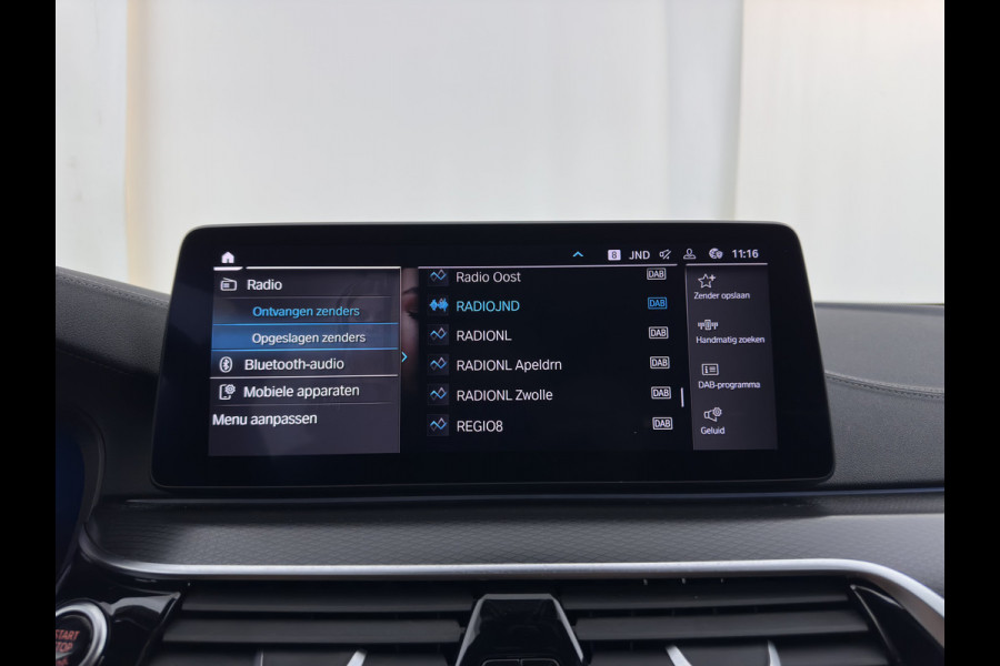 BMW 5 Serie Touring 530e M-Sportpack Business Edition Plus (Plug-in) {SoH-85%} (INCL-BTW) *LEATHER | LASER-LED | ADAPTIVE-CRUISE | BLINDSPOT | MEMORY-PACK | DIGI-COCKPIT | HIFI-SOUND | CAMERA | NAVI-FULLMAP | PRIVACY-GLASS | SHIFTPADDLES | AMBIENTLIGHT | HEAD-UP | 18"AL