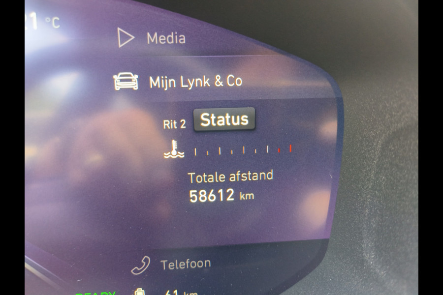 Lynk & Co 01 1.5 261PK Plug-in Hybrid * 360* camera Pano/dak Apple/Carplay Adaptive/Cruise Rijklaar + 12 maanden Bovag-garantie “Sinds 1970 | 5.000+ reviews | Score 9,5 | Service zoals ’t hoort” Henk Jongen Auto's in Helmond,  al 50 jaar service zoals 't hoort!