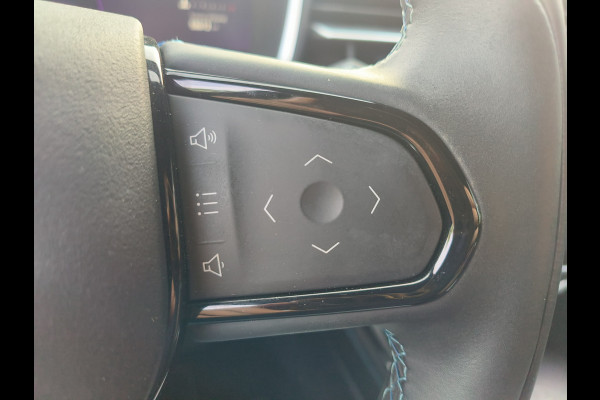 Lynk & Co 01 1.5 261PK Plug-in Hybrid * 360* camera Pano/dak Apple/Carplay Adaptive/Cruise Rijklaar + 12 maanden Bovag-garantie “Sinds 1970 | 5.000+ reviews | Score 9,5 | Service zoals ’t hoort” Henk Jongen Auto's in Helmond,  al 50 jaar service zoals 't hoort!