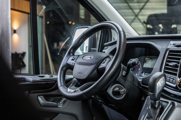 Ford Transit Custom 2.0 TDCI 170 PK L2H1 Limited DC | Dubbel cabine | Raptor Edition | CarPlay | Camera | Navigatie | BLIS | Stoelverwarming | Trekhaak | Cruise control | DAB | Dealer onderhouden | Nieuwe APK