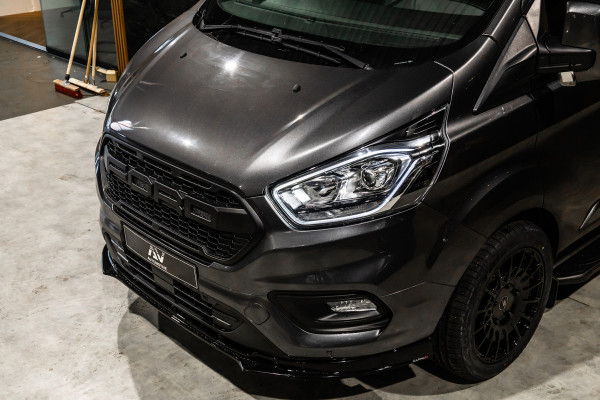 Ford Transit Custom 2.0 TDCI 170 PK L2H1 Limited DC | Dubbel cabine | Raptor Edition | CarPlay | Camera | Navigatie | BLIS | Stoelverwarming | Trekhaak | Cruise control | DAB | Dealer onderhouden | Nieuwe APK