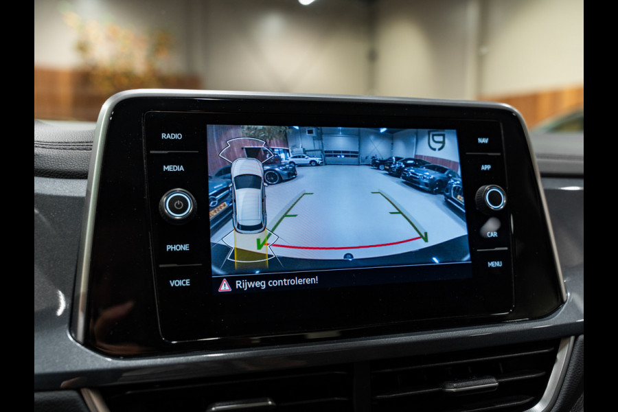 Volkswagen T-Roc 1.5 TSI 150PK Style Business, Facelift, Virtual Cockpit, IQ Led, Apple Carplay, ACC, Keyless, Cam, Voll Onderhoud