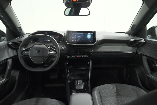 Peugeot e-2008 EV Allure Avantage 54 kWh | SOH 97,6% | 11 KW Lader | Apple Carplay | Parkeersensoren