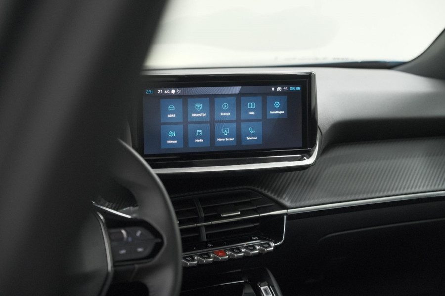 Peugeot e-2008 EV Allure Avantage 54 kWh | SOH 97,6% | 11 KW Lader | Apple Carplay | Parkeersensoren