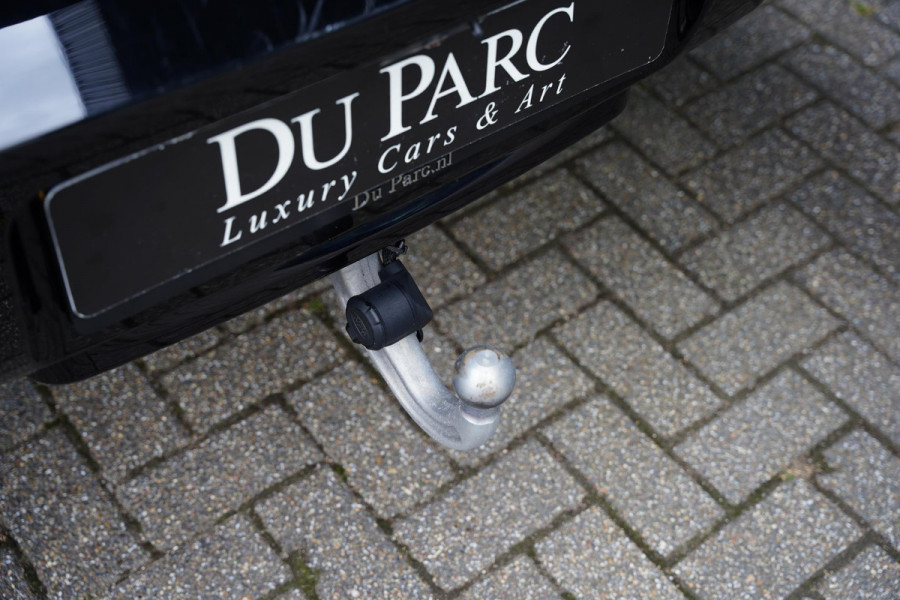 Land Rover Defender P300 E 110 X-Dynamic HSE / Meridian / Elek. Trekhaak / Stoel Koeling