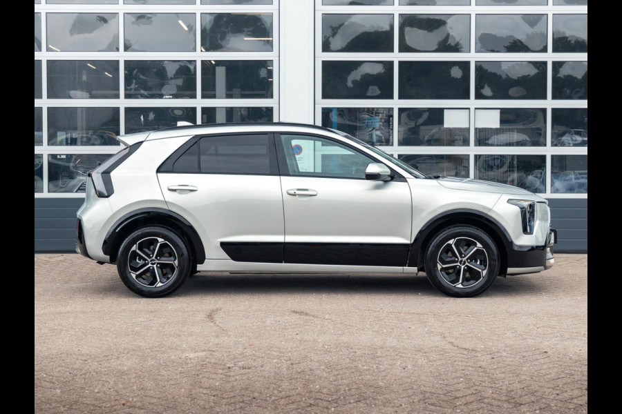 Kia Niro 1.6 GDi Hybrid DynamicPlusLine | Actieprijs* | Navi. | Clima. | Adapt. Cruise. | Achteruitrijcamera | Parkeersensoren | Dodehoekassistentie | Stoel&Stuur Verwarming | Schuif-/Kanteldak