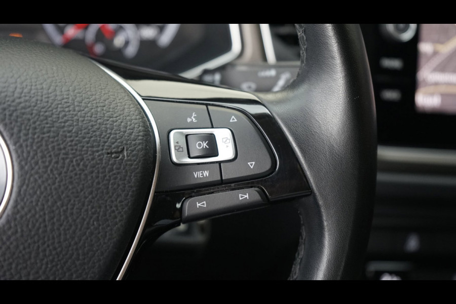 Volkswagen T-Roc 1.5 TSI AUTOMAAT|ACC|CAMERA|CARPLAY|CLIMA|NAVIGATIE|PARKEERSENSOREN