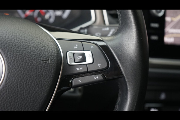 Volkswagen T-Roc 1.5 TSI AUTOMAAT|ACC|CAMERA|CARPLAY|CLIMA|NAVIGATIE|PARKEERSENSOREN
