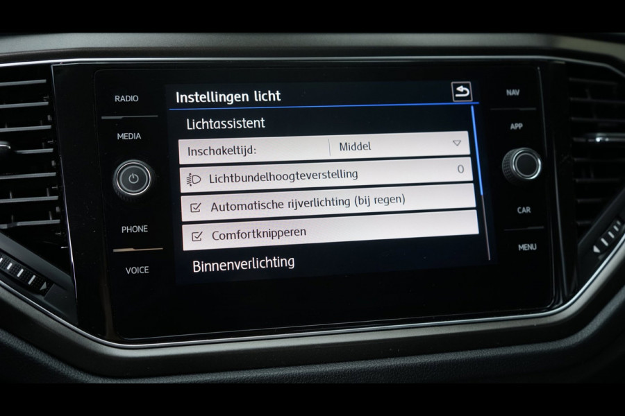 Volkswagen T-Roc 1.5 TSI AUTOMAAT|ACC|CAMERA|CARPLAY|CLIMA|NAVIGATIE|PARKEERSENSOREN