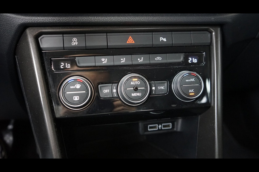 Volkswagen T-Roc 1.5 TSI AUTOMAAT|ACC|CAMERA|CARPLAY|CLIMA|NAVIGATIE|PARKEERSENSOREN