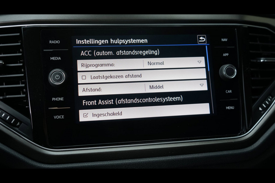 Volkswagen T-Roc 1.5 TSI AUTOMAAT|ACC|CAMERA|CARPLAY|CLIMA|NAVIGATIE|PARKEERSENSOREN